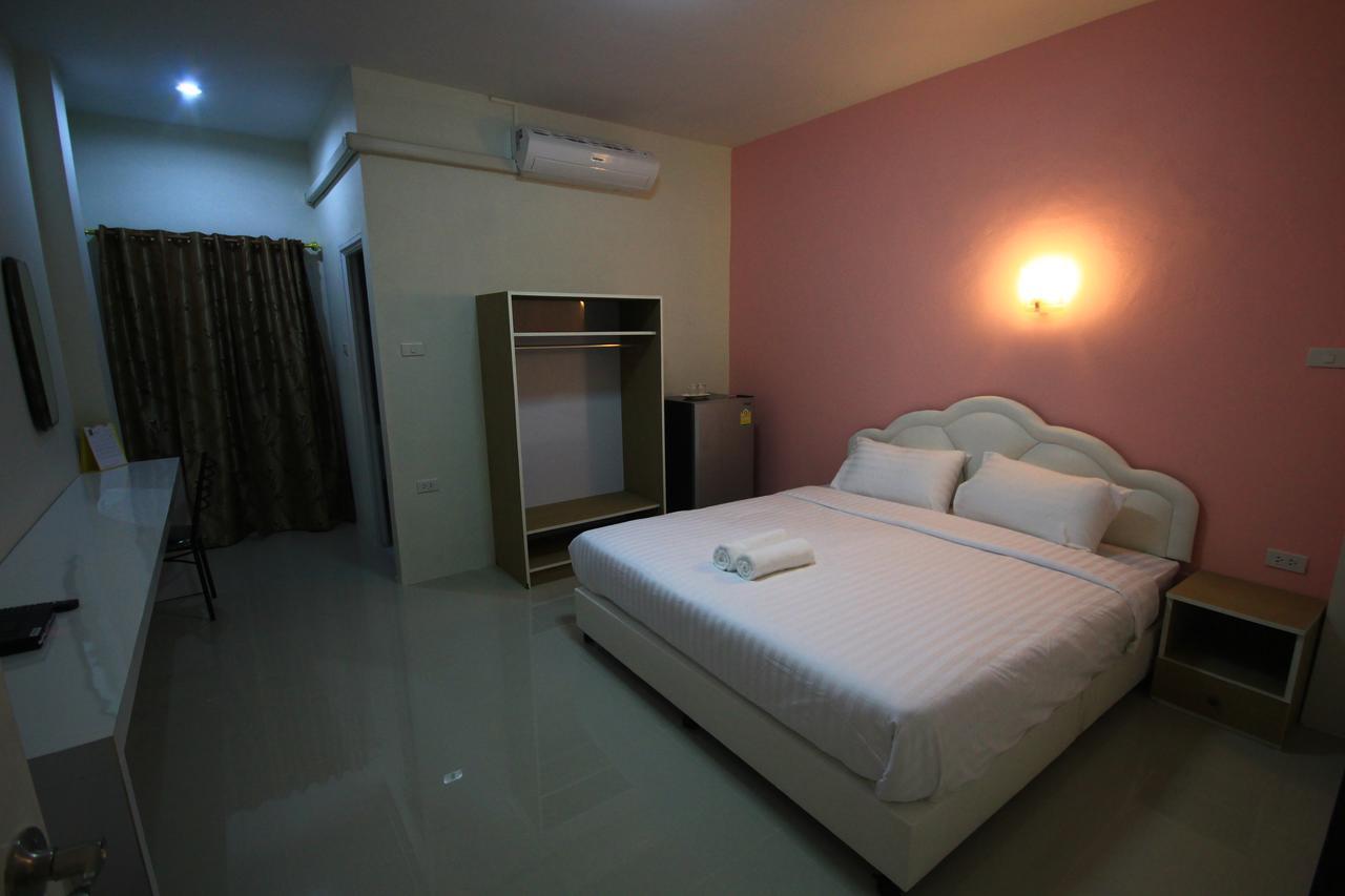 Orapan Place Lampang Exterior photo