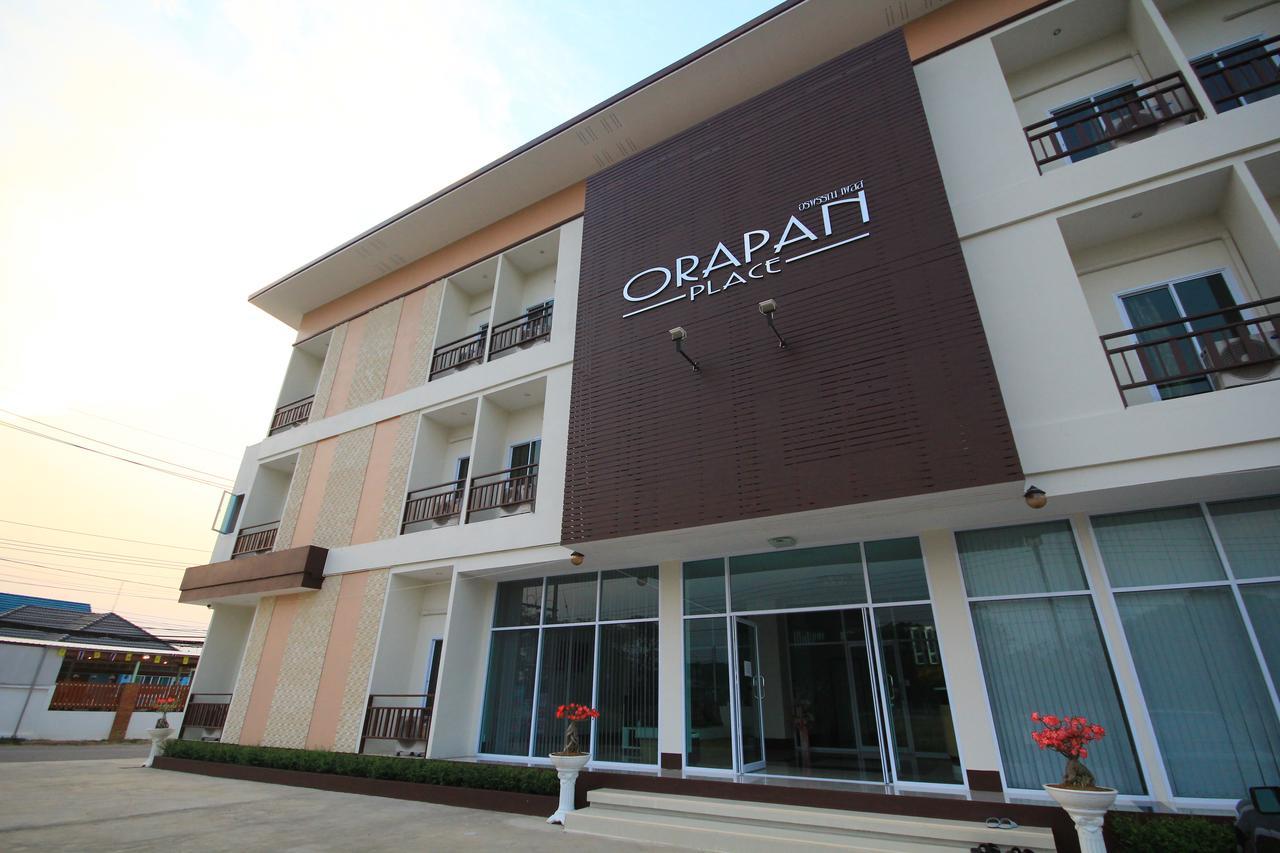 Orapan Place Lampang Exterior photo