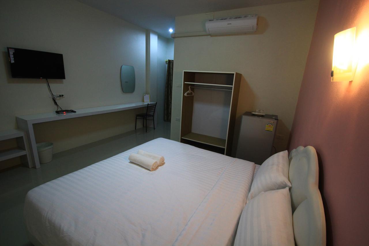 Orapan Place Lampang Exterior photo