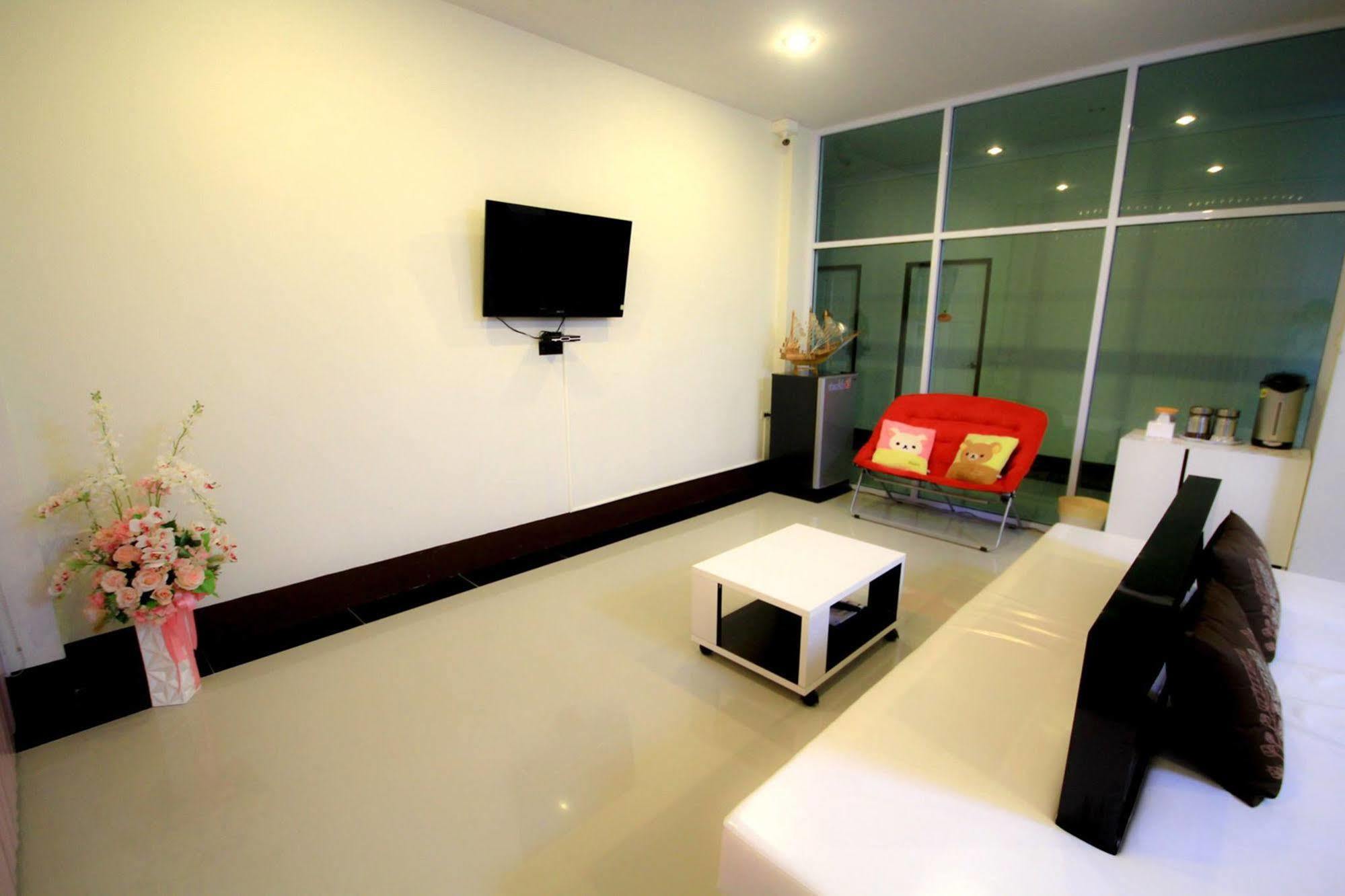 Orapan Place Lampang Exterior photo